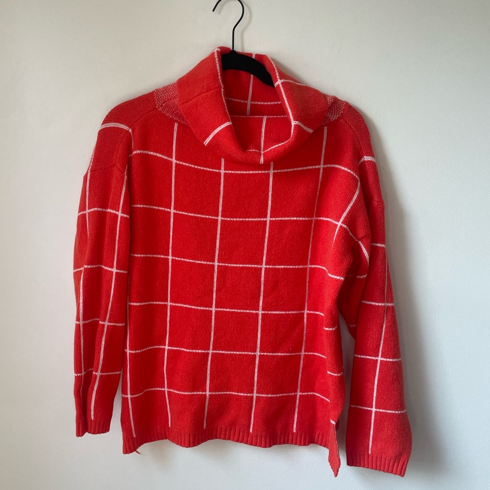 Size Medium H&M Orange Plaid Turtle Neck Sweater